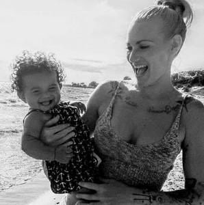 Meet your Posher, Meredith